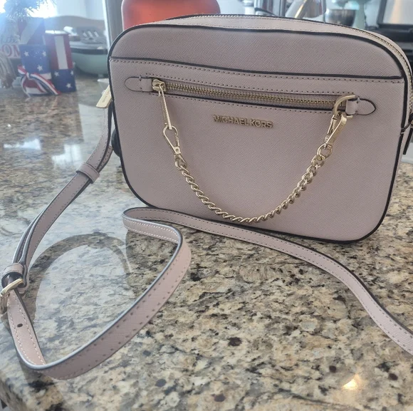 Michael Kors | Bags | Michael Kors Lavender Crossbody Bag  display picture 1